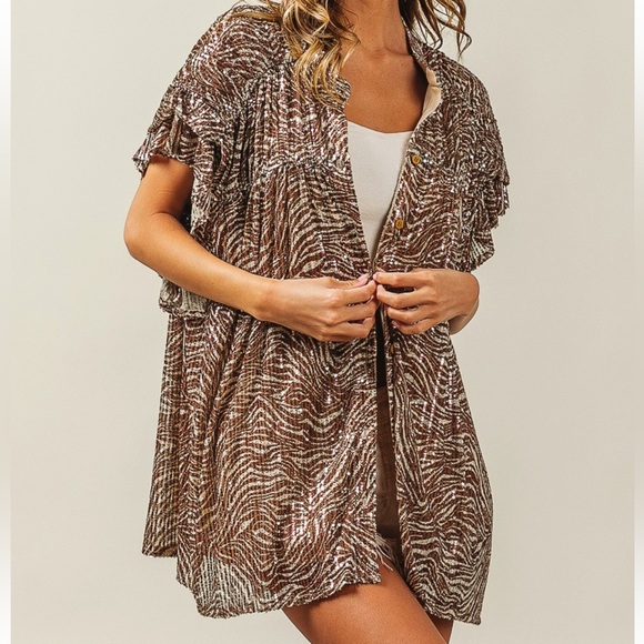 NEW TRENDING SHIRRED SHOULDER RUFFLED SLEEVE SEQUIN ZEBRA BLOUSE - Picture 8 of 13